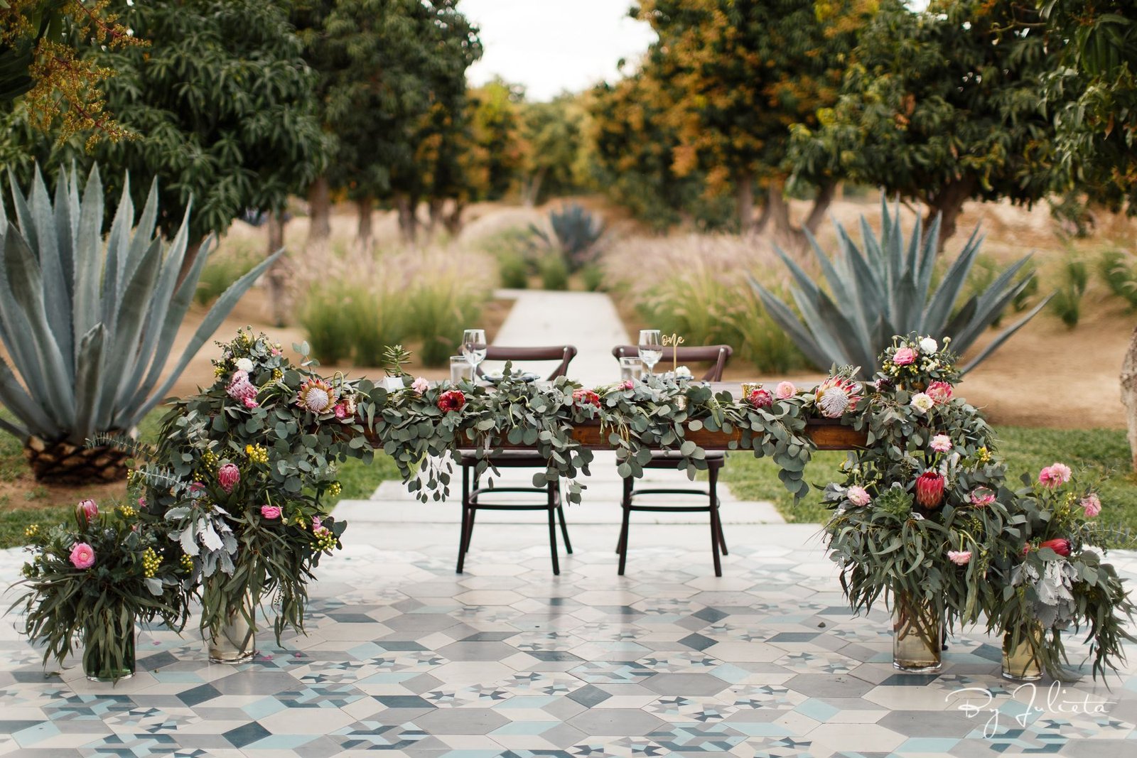 Sweetheart Table at Acre Baja Designed by Jesse Wolff and coordination Services by Cabo Wedding Services