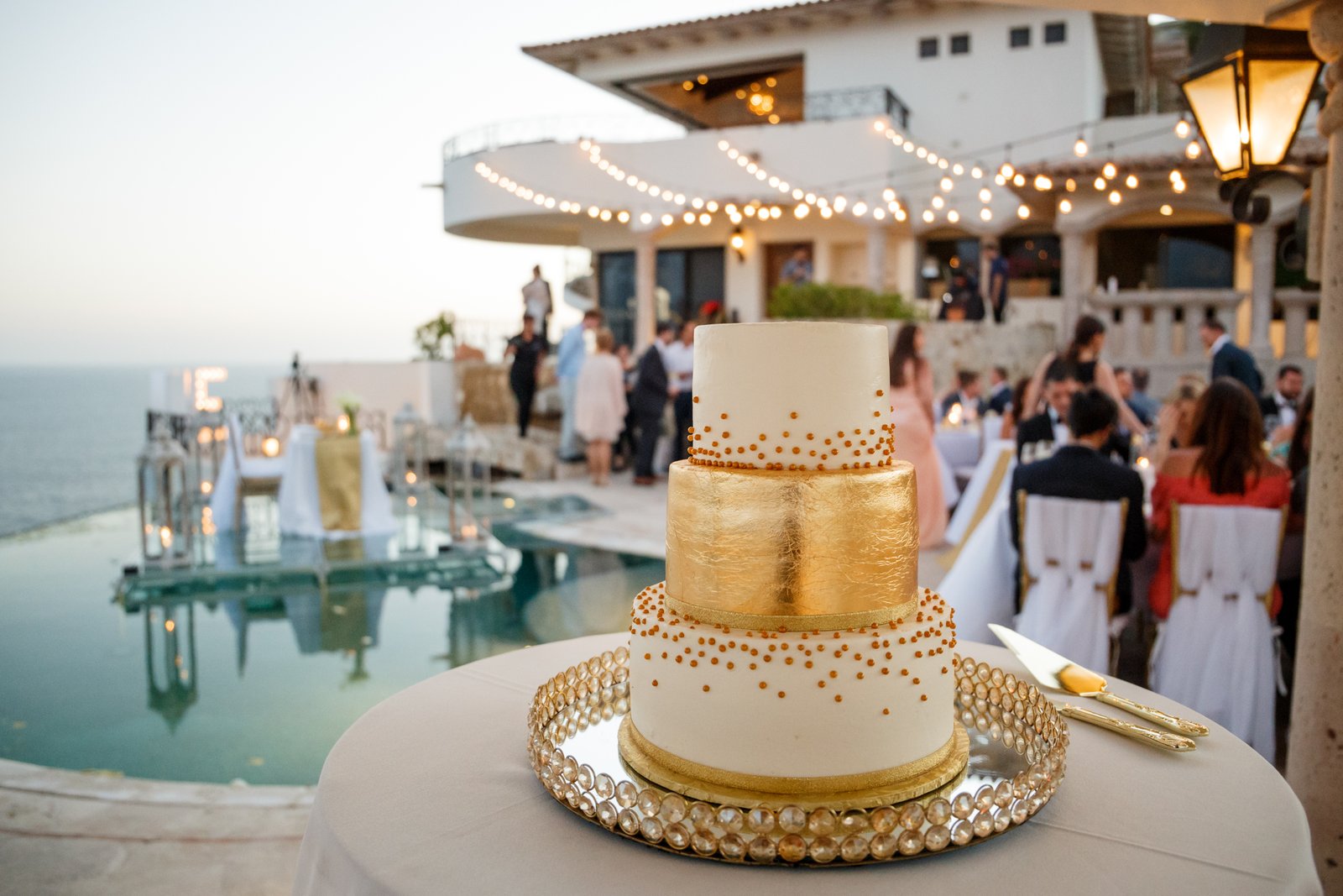 wedding cake at Villa la Roca at Pedregal in Cabo San Lucas Mexico wedding coordinated by Cabo Wedding Services