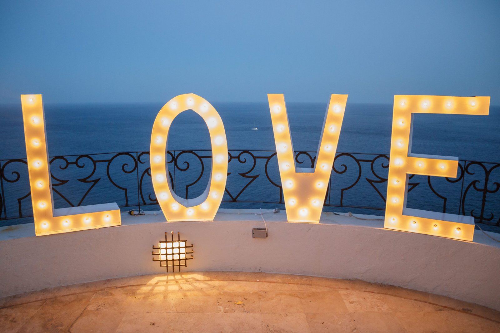 Love Sign at wedding at villa de la roca in Los Cabos Mexico wedding planning by Cabo Wedding Services