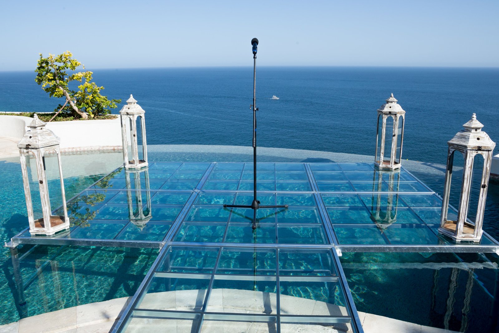 Wedding Ceremony ready at Villa la Roca Pedregal Los Cabos Mexico