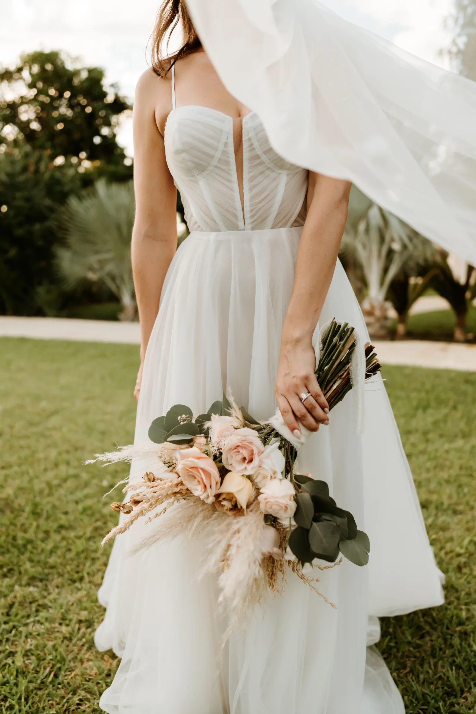 Couple celebrating a mid-range destination wedding in Los Cabos