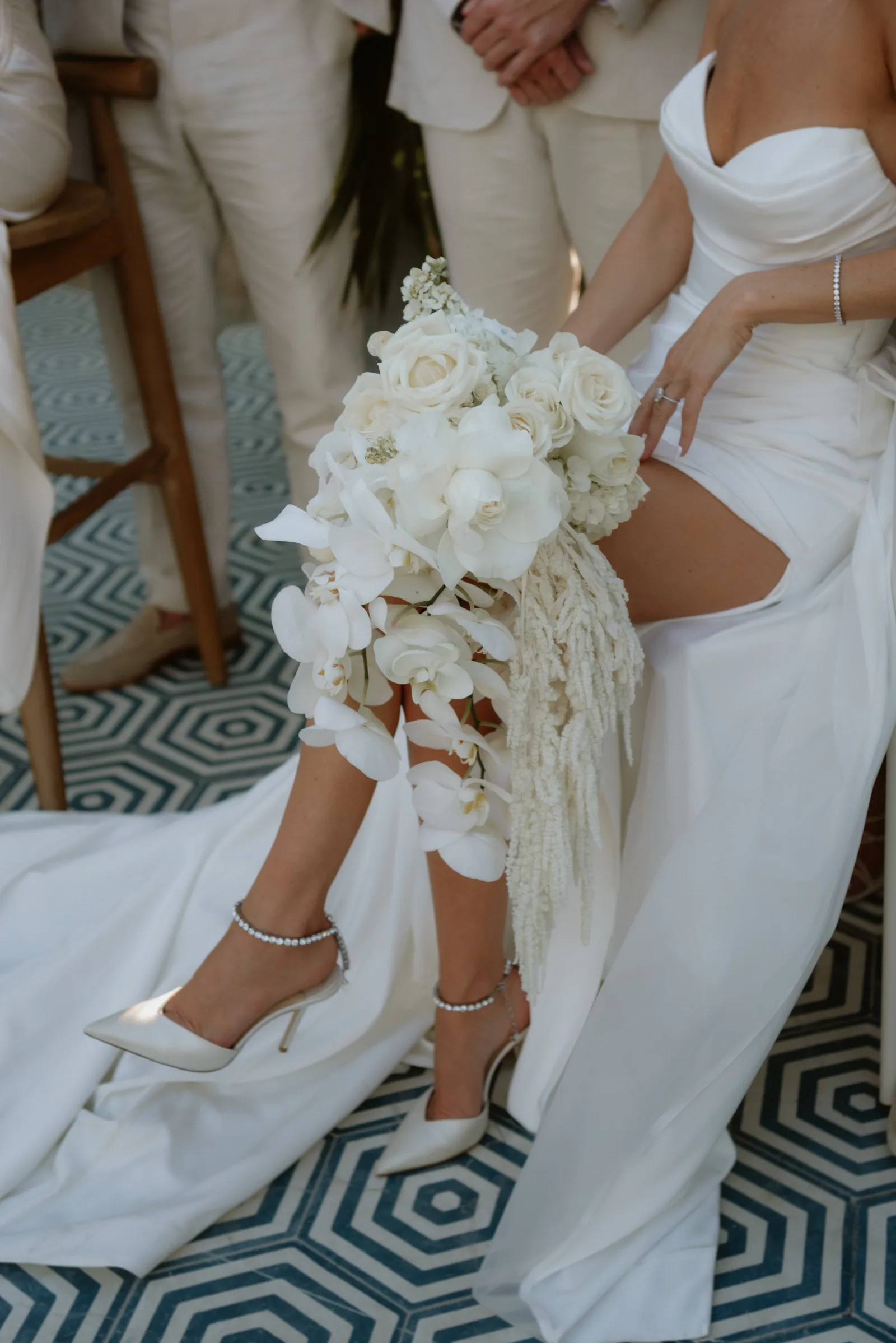 Outdoor Cabo wedding in November, one of the best months to marry