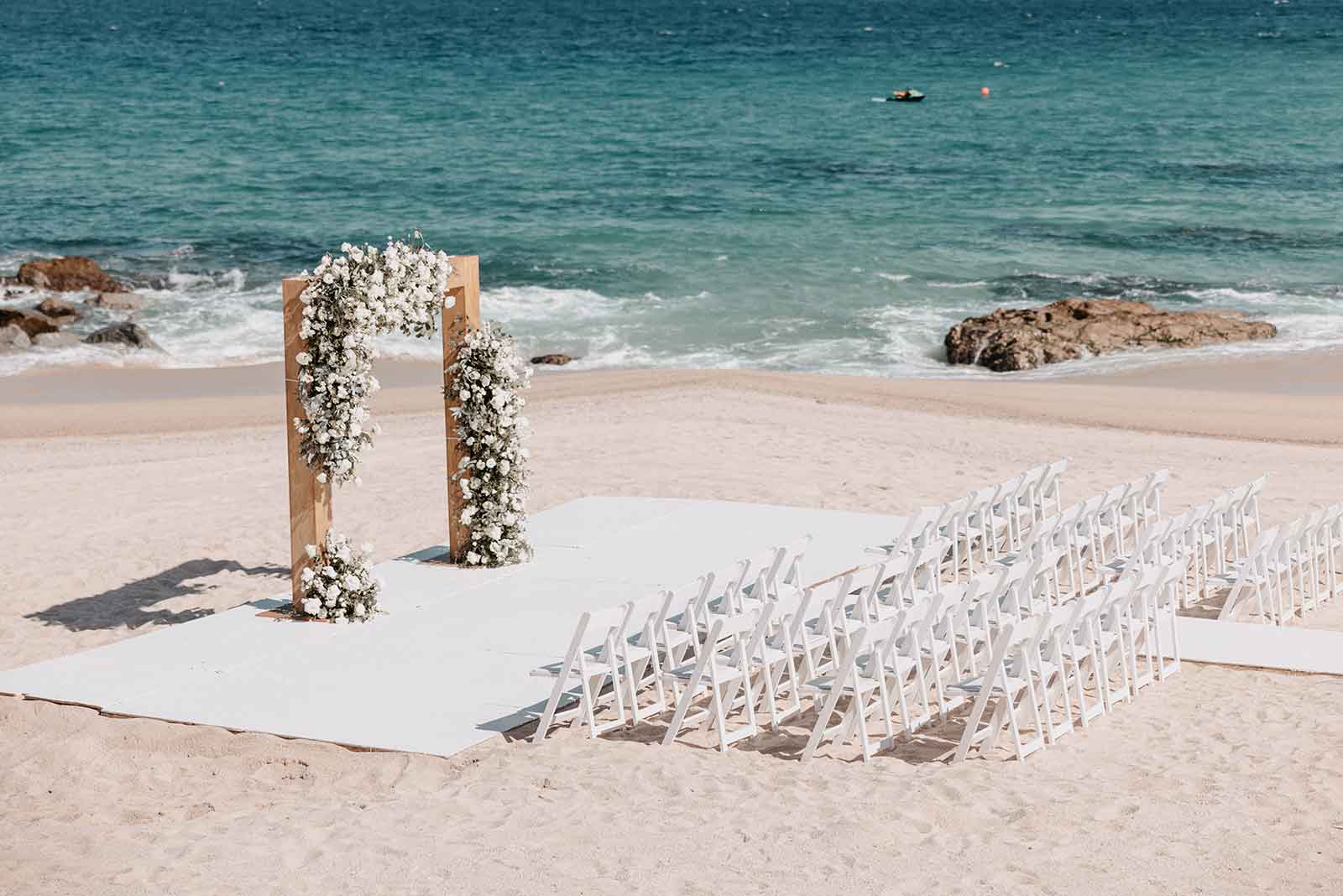 Hilton — Cabo Wedding Venue on a Swimmable Beach