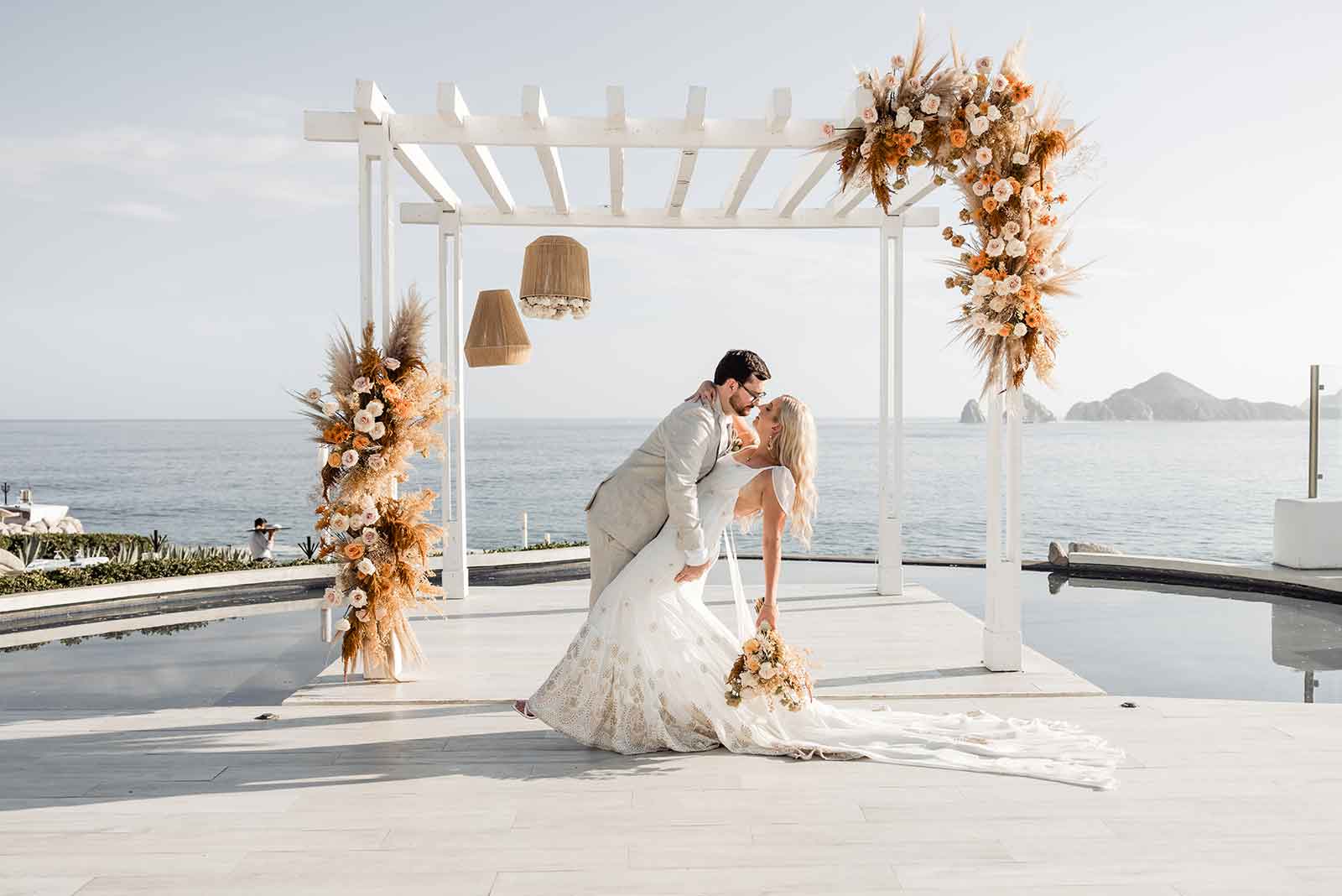 Sunset Monalisa — Cabo Wedding Venue with Iconic Arch Views