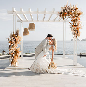 Explore Sunset Monalisa Cabo Wedding Venue | The Arch Views - A premier Cabo wedding venue in Cabo San Lucas.
